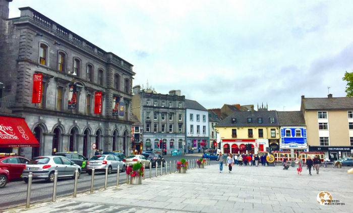 Plaza del castillo de Kilkenny